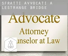 Sfratti avvocati a L’Estrange Bridge